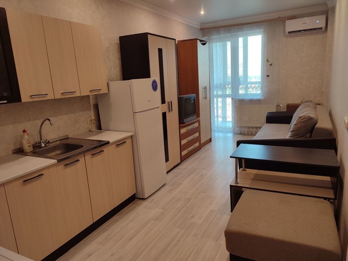 Купить --комнатную квартиру