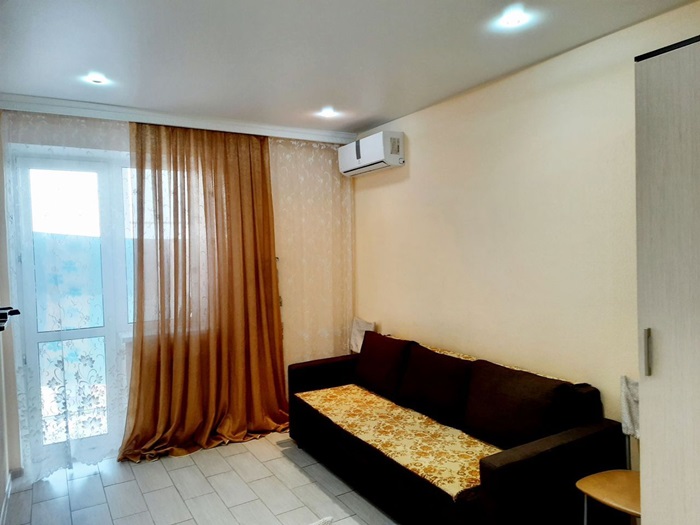 Купить --комнатную квартиру