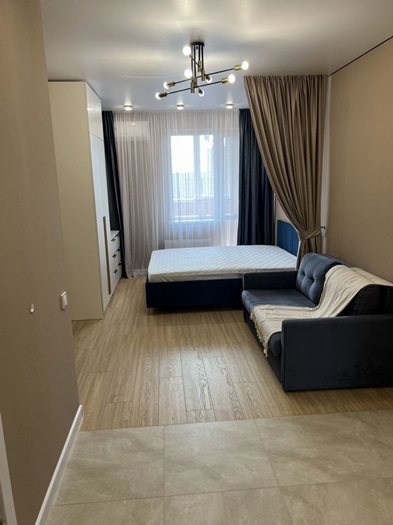 Купить --комнатную квартиру