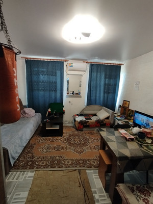 Купить --комнатную квартиру