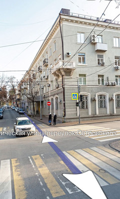 Снять  помещение свободного назначения