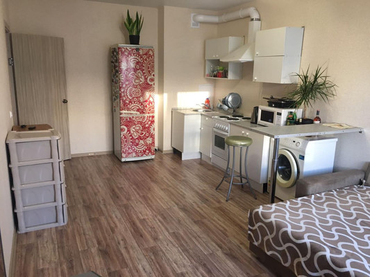 Купить --комнатную квартиру