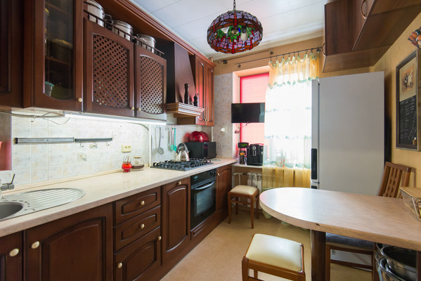 Купить 4-комнатную квартиру