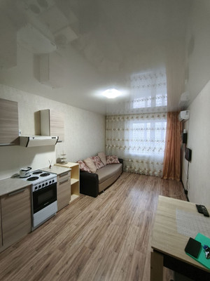 Купить --комнатную квартиру